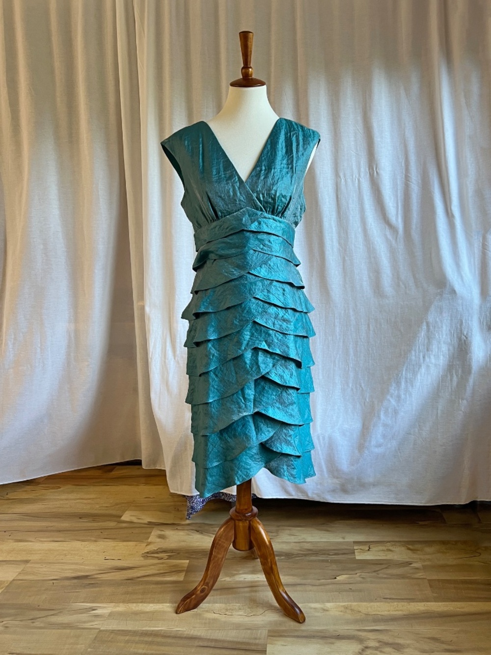 Turquoise Blue Pleated Formal Midi Dress - Picture 2 of 8